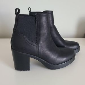 Black heeled booties